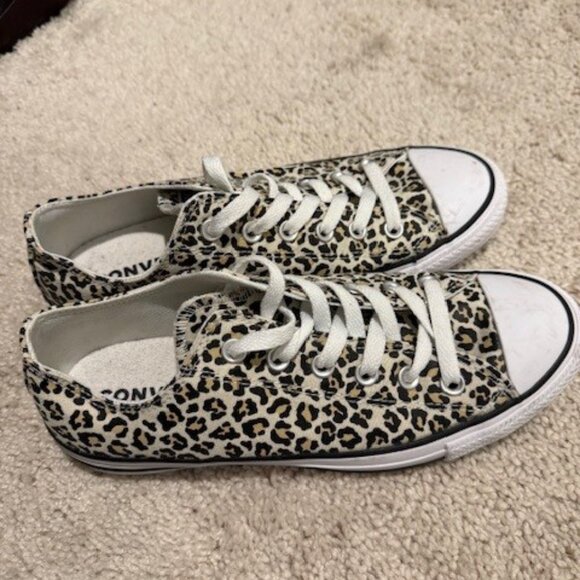 Brand NEW! Chuck Taylor All Star Leopard Print, Mens 7/Womens 9 - Picture 1 of 4